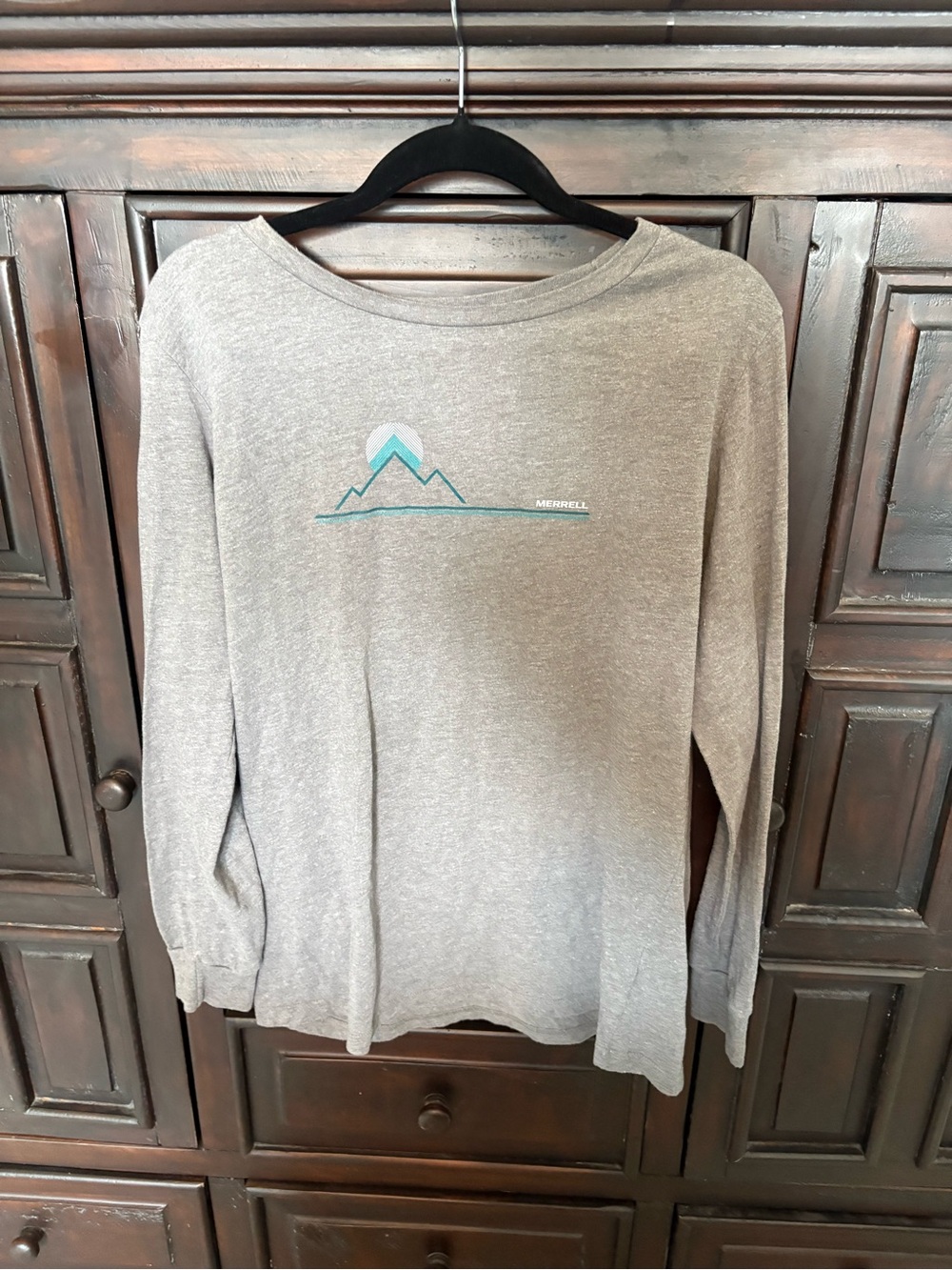 Merrell Heather Gray Long sleeve graphic tee